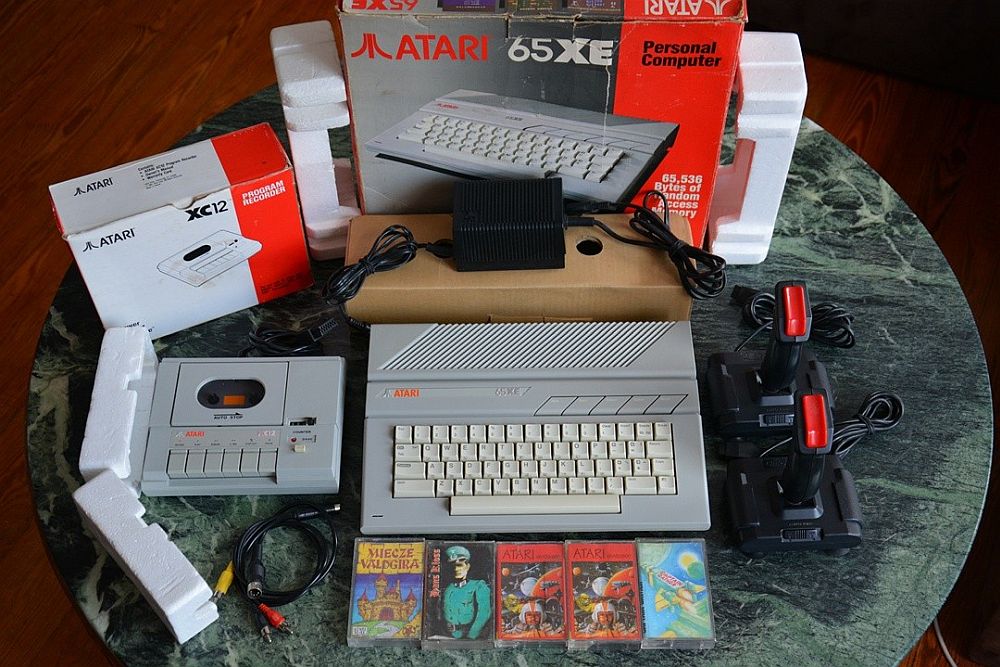 Atari 65XE + XC12